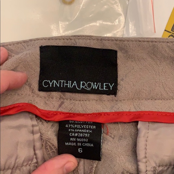Cynthia Roweley tan patterned dress pants Sz. 6 - Picture 7 of 7